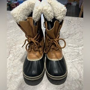 Sorel Carnival 8.5 Almost New $50